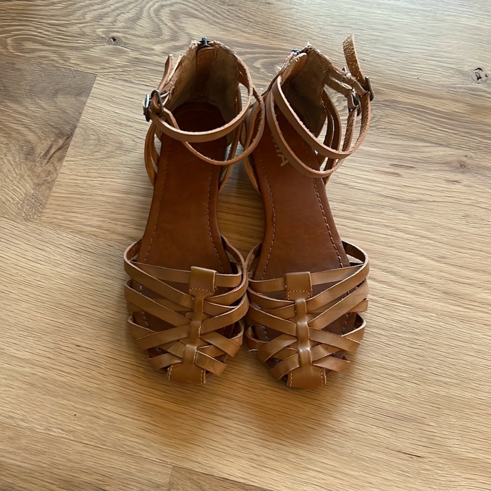 MIA strapy ankle sandals!
